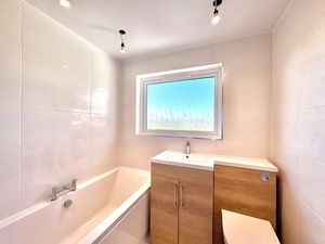 Photo 19- click for photo gallery